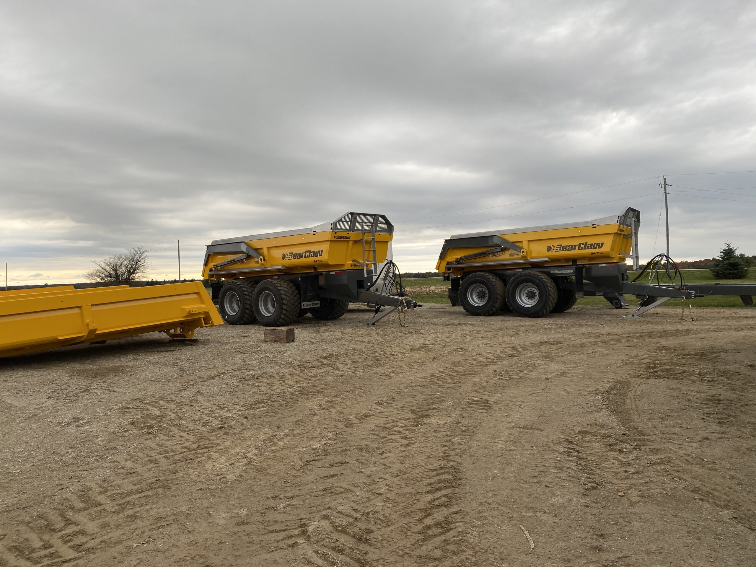BearClaw dump trailers pair side view