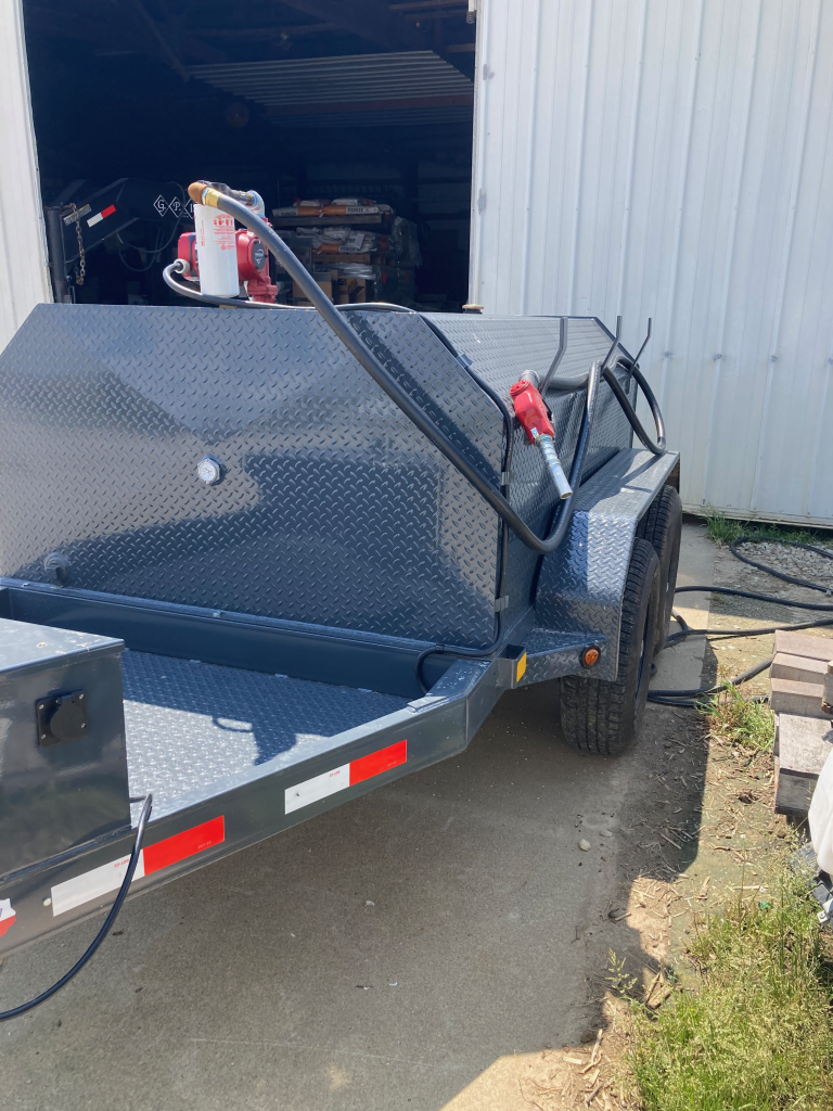 2025 DNJ Standard 950 Gallon Fuel Trailer