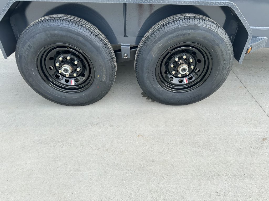 2025 DNJ Deluxe 950 Gallon Fuel Trailer